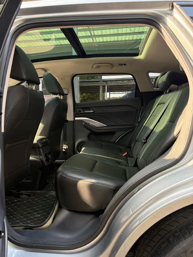 2018 WEY VV6 2.0T 197HP L4 7DCT,autocango,china used car exporter,china ev exporter,chinese used car exporter,chinese used ev exporter