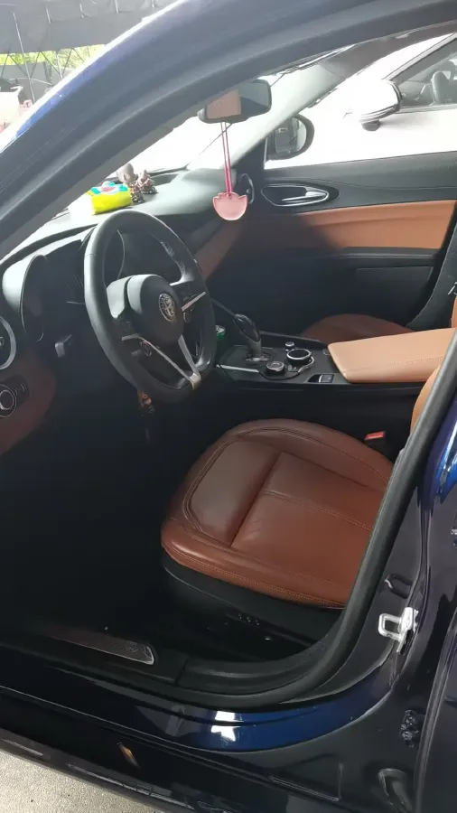 2017 Toyota Highlander 2.0T 220HP L4 6AT,autocango,china used car exporter,china ev exporter,chinese used car exporter,chinese used ev exporter