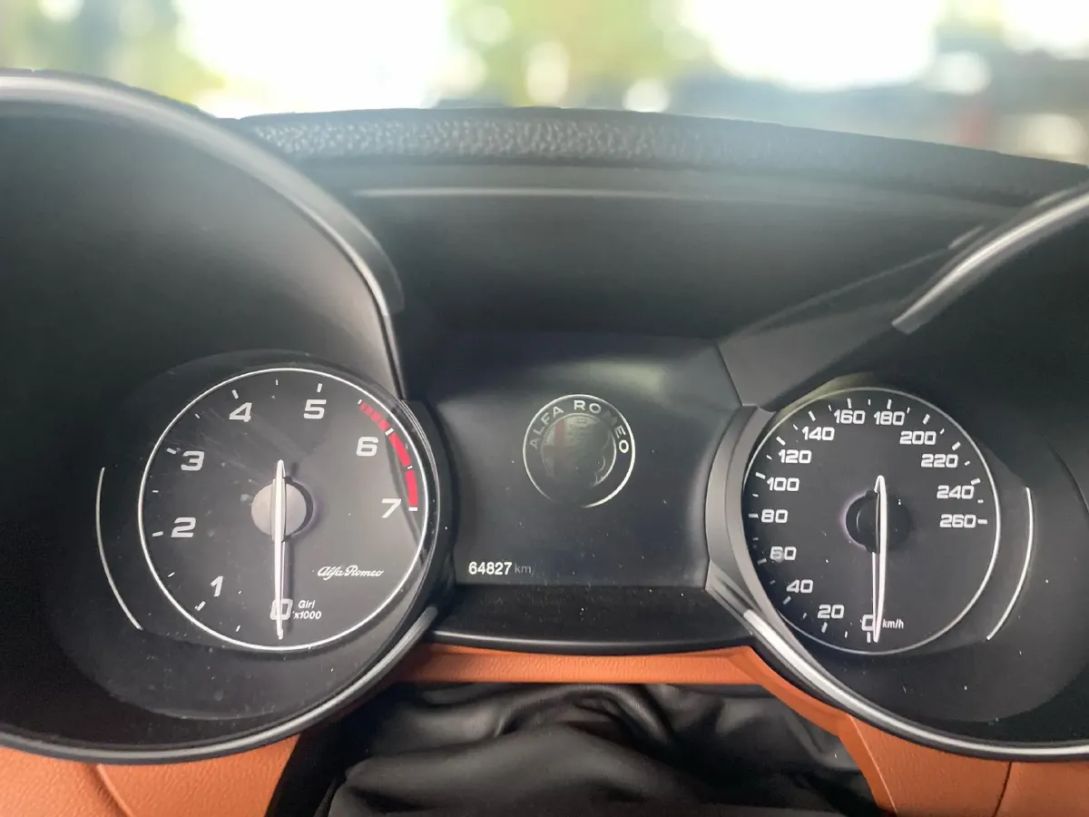 2017 Toyota Highlander 2.0T 220HP L4 6AT,autocango,china used car exporter,china ev exporter,chinese used car exporter,chinese used ev exporter