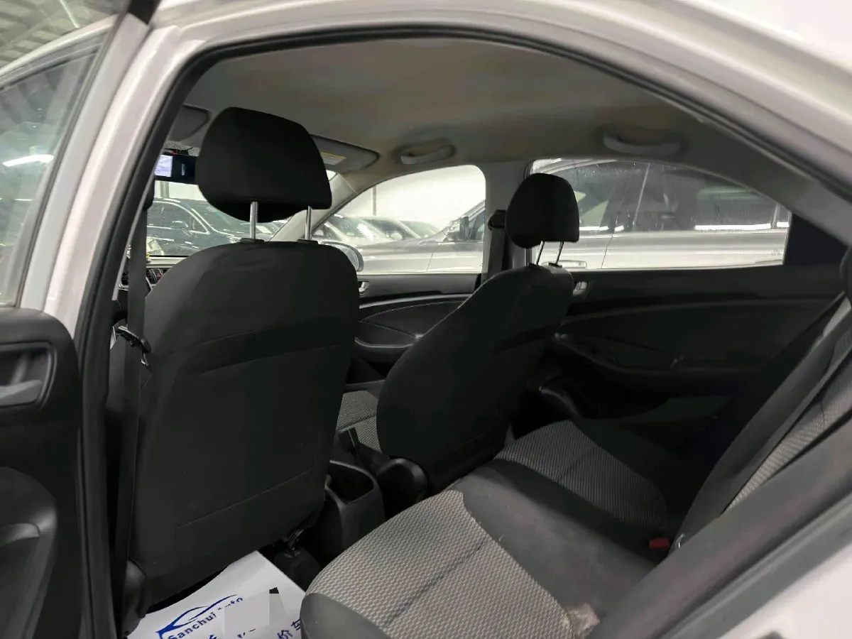 2017 Hyundai Reina 1.4L 95HP L4 5MT,autocango,china used car exporter,china ev exporter,chinese used car exporter,chinese used ev exporter