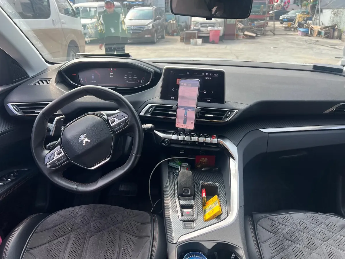 2017 Peugeot 5008 1.6T 167HP L4 6AT,autocango,china used car exporter,china ev exporter,chinese used car exporter,chinese used ev exporter