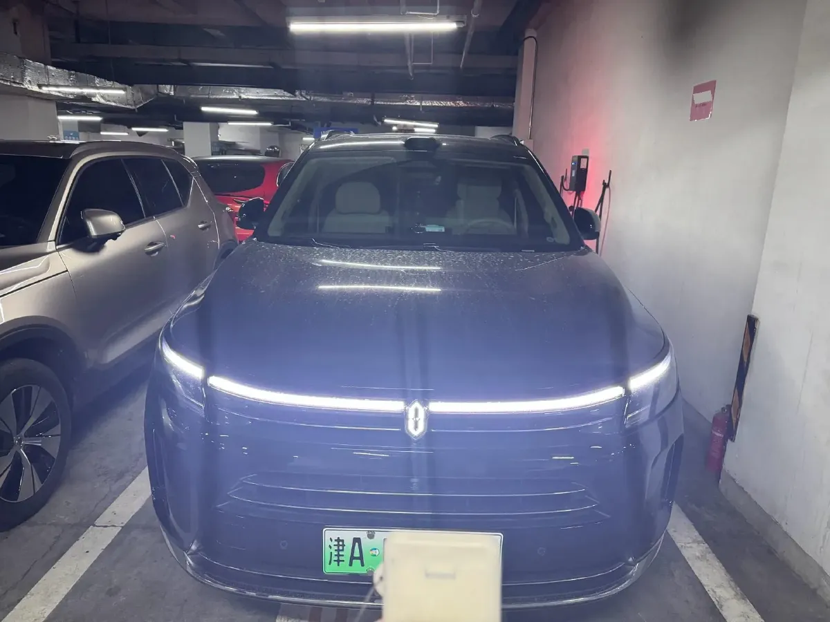 2024 AITO AITO M7 1.5T 152HP L4 REEV 40KWH,autocango,china used car exporter,china ev exporter,chinese used car exporter,chinese used ev exporter