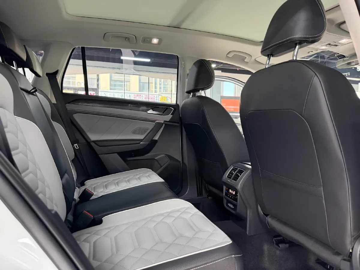 2023 Volkswagen Tayron 1.4T 150HP L4 7DCT,autocango,china used car exporter,china ev exporter,chinese used car exporter,chinese used ev exporter