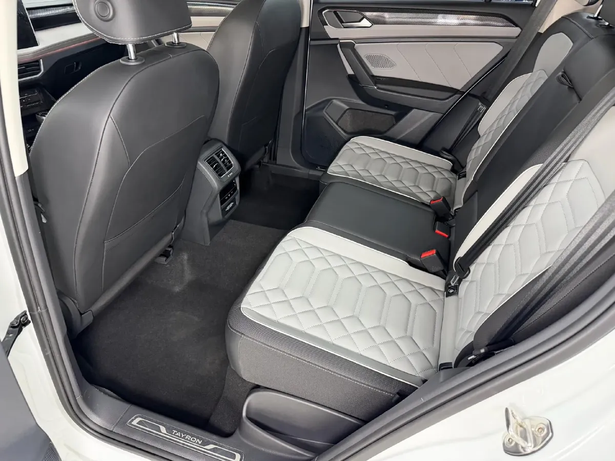 2023 Volkswagen Tayron 1.4T 150HP L4 7DCT,autocango,china used car exporter,china ev exporter,chinese used car exporter,chinese used ev exporter