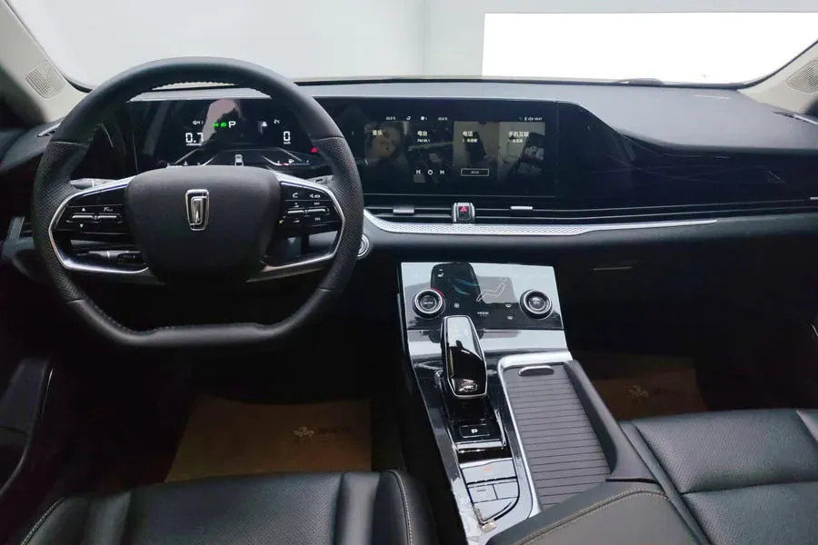 2023 Bestune B70 1.5T 169HP L4 7DCT,autocango,china used car exporter,china ev exporter,chinese used car exporter,chinese used ev exporter