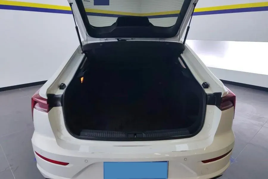 2023 Bestune B70 1.5T 169HP L4 7DCT,autocango,china used car exporter,china ev exporter,chinese used car exporter,chinese used ev exporter