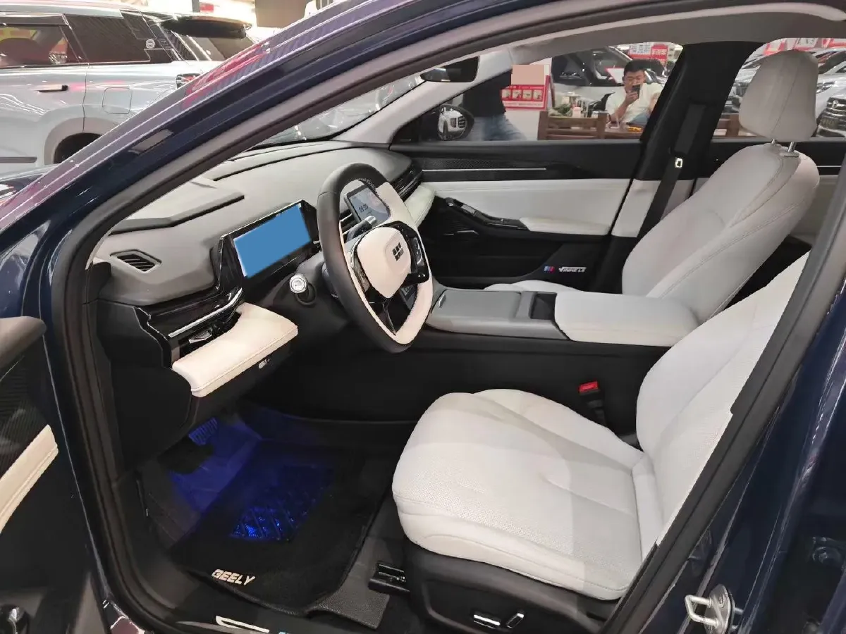 2023 Geely Galaxy L6 1.5T 163HP L4 3DHT PHEV,autocango,china used car exporter,china ev exporter,chinese used car exporter,chinese used ev exporter