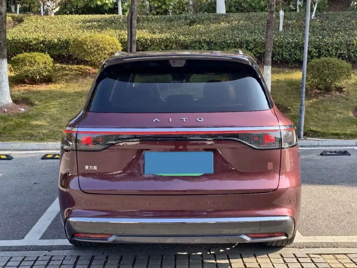 2025 AITO AITO M8 REEV 160HP REEV 53.4KWH,autocango,china used car exporter,china ev exporter,chinese used car exporter,chinese used ev exporter