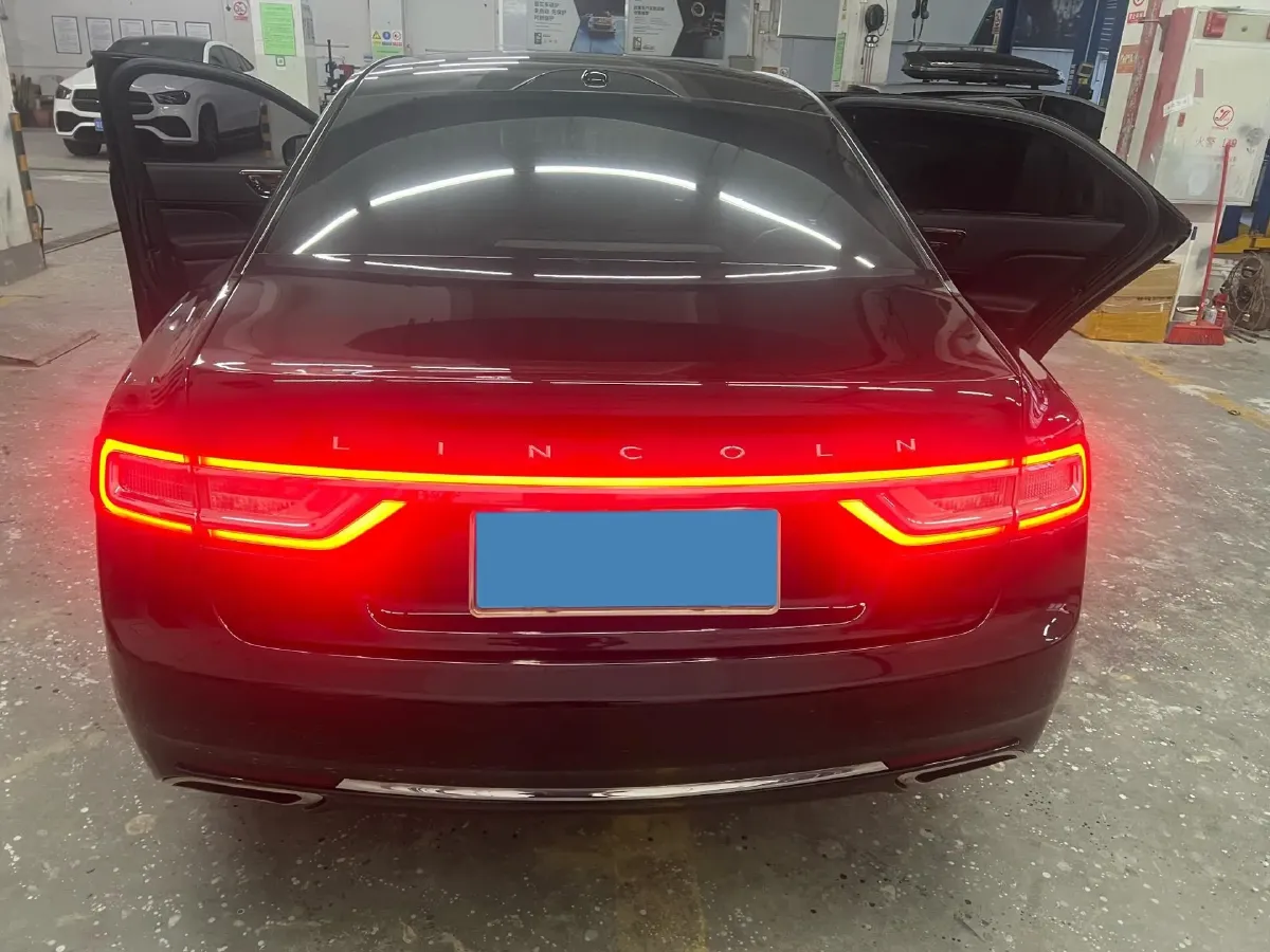 2017 Lincoln Continental 2.0T 261HP L4 6AT,autocango,china used car exporter,china ev exporter,chinese used car exporter,chinese used ev exporter