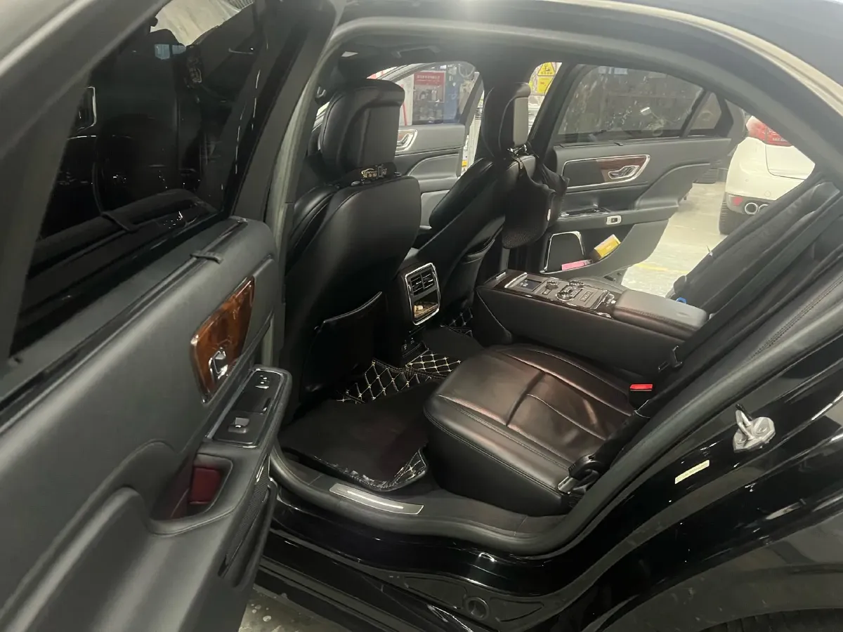 2017 Lincoln Continental 2.0T 261HP L4 6AT,autocango,china used car exporter,china ev exporter,chinese used car exporter,chinese used ev exporter