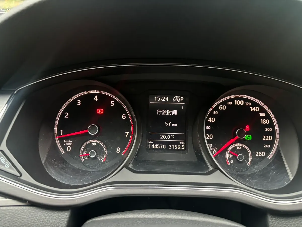 2017 Volkswagen Passat 1.8T 180HP L4 7DCT,autocango,china used car exporter,china ev exporter,chinese used car exporter,chinese used ev exporter