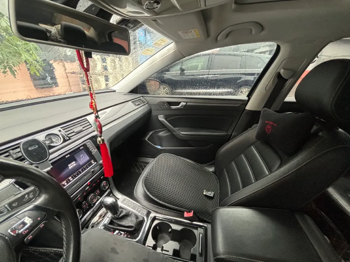 2017 Volkswagen Passat 1.8T 180HP L4 7DCT,autocango,china used car exporter,china ev exporter,chinese used car exporter,chinese used ev exporter