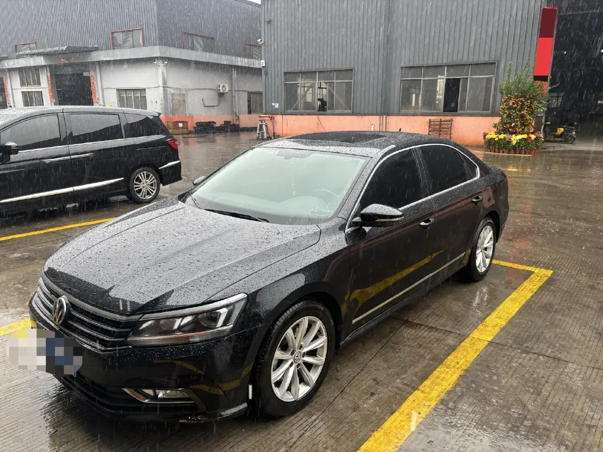 2017 Volkswagen Passat 1.8T 180HP L4 7DCT,autocango,china used car exporter,china ev exporter,chinese used car exporter,chinese used ev exporter