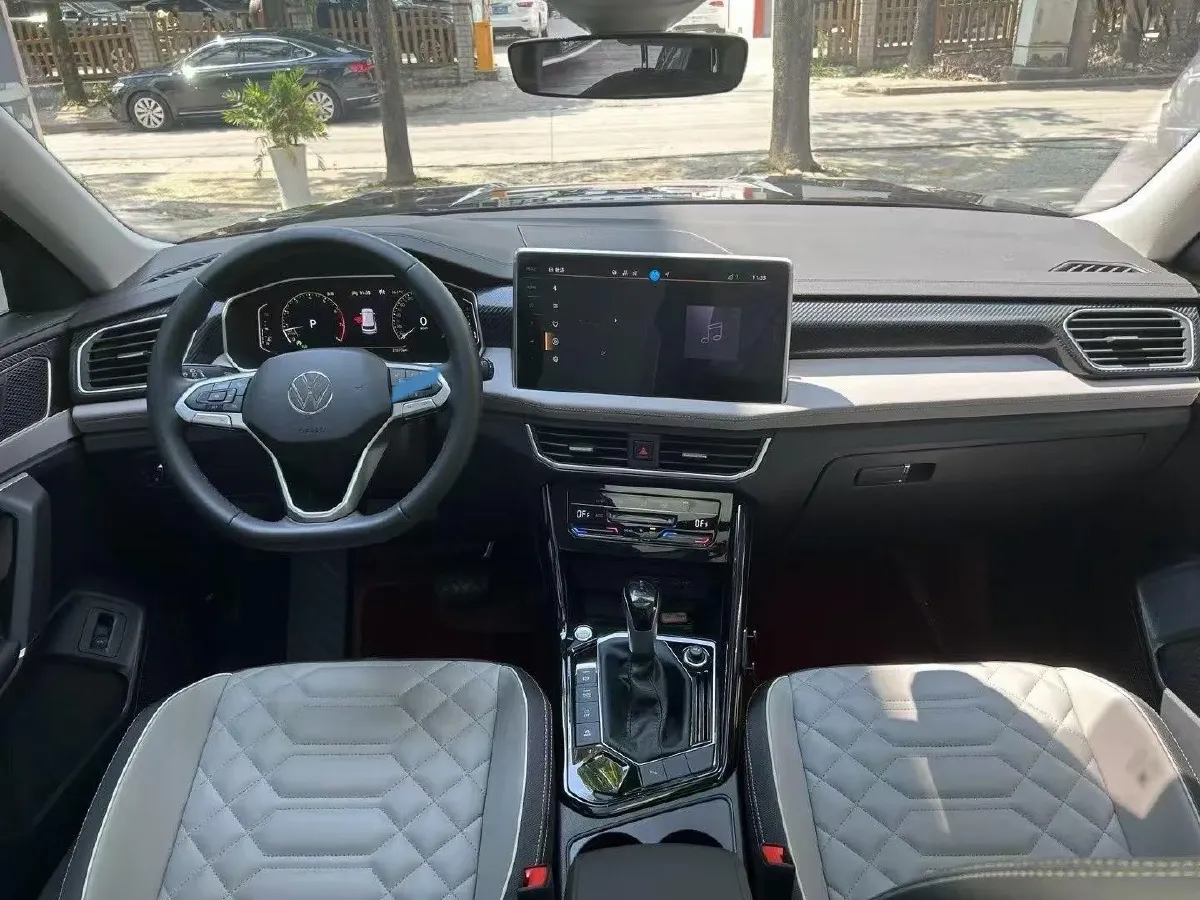 2024 Volkswagen Tayron 2.0T 186HP L4 7DCT,autocango,china used car exporter,china ev exporter,chinese used car exporter,chinese used ev exporter