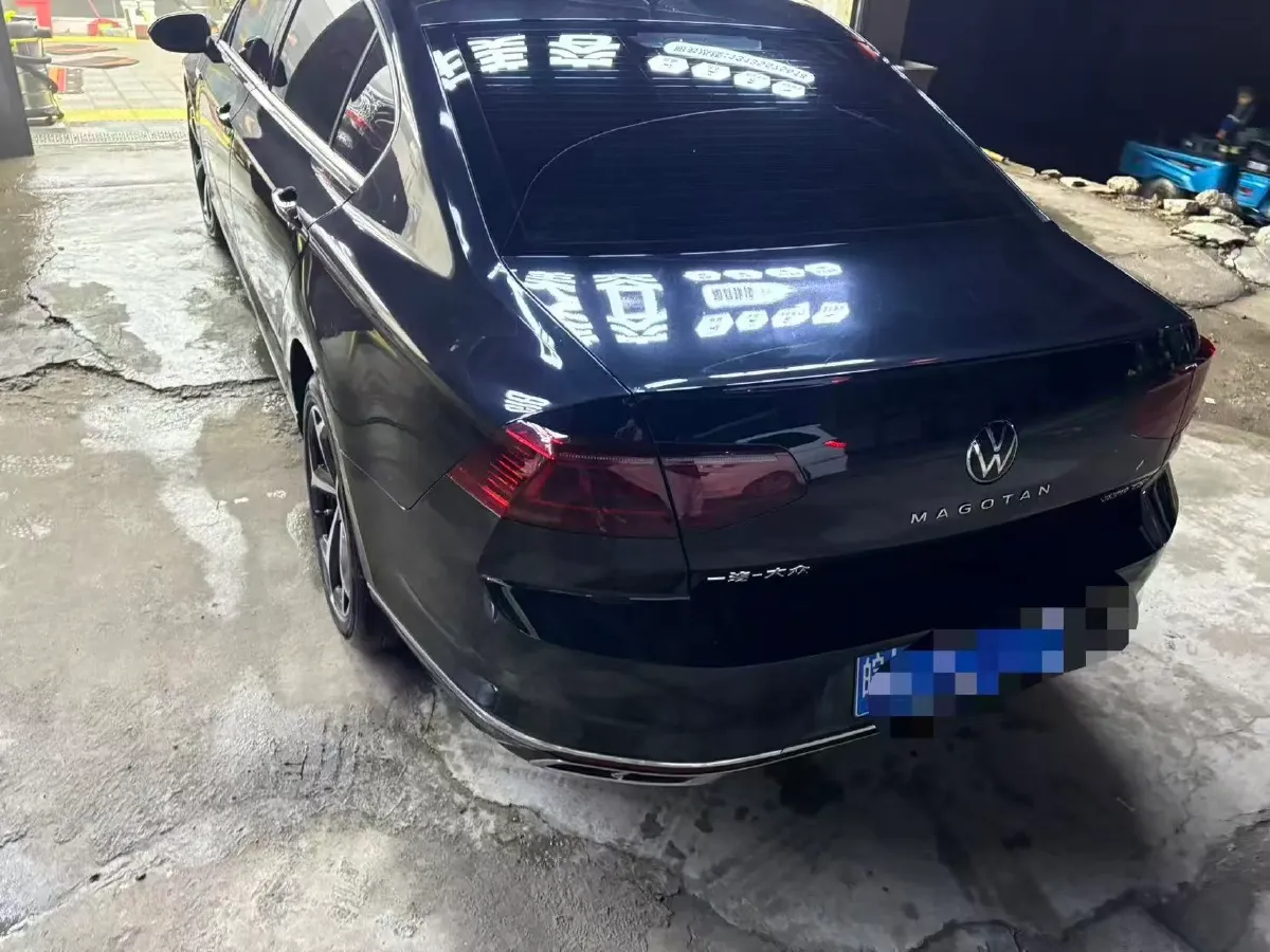 2025 Volkswagen Magotan 2.0T 186HP L4 7DCT,autocango,china used car exporter,china ev exporter,chinese used car exporter,chinese used ev exporter