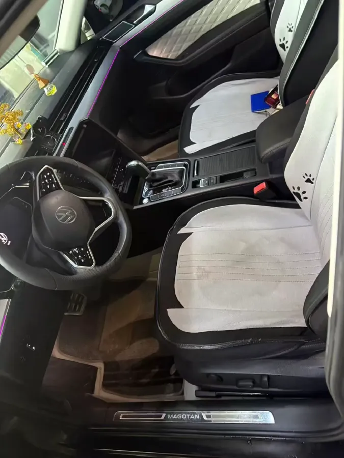 2025 Volkswagen Magotan 2.0T 186HP L4 7DCT,autocango,china used car exporter,china ev exporter,chinese used car exporter,chinese used ev exporter
