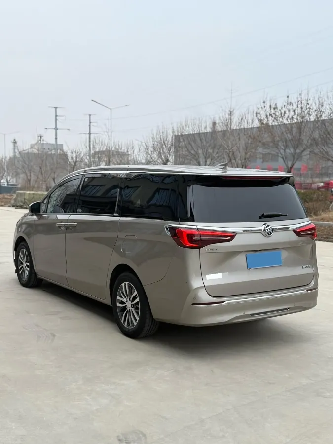 2022 Buick GL8 2.0T 237HP L4 9AT,autocango,china used car exporter,china ev exporter,chinese used car exporter,chinese used ev exporter