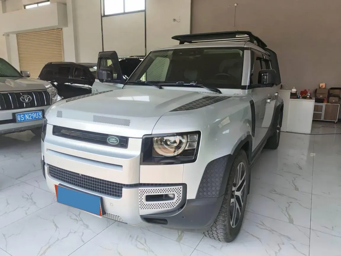 2020 Land Rover Defender 3.0T 400HP L6 8AT,autocango,china used car exporter,china ev exporter,chinese used car exporter,chinese used ev exporter