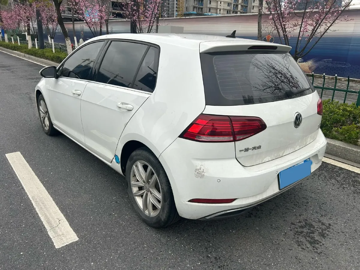 2019 Brilliance Auto V7 1.8T 231HP L4 7DCT,autocango,china used car exporter,china ev exporter,chinese used car exporter,chinese used ev exporter