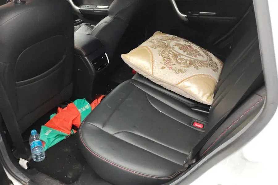 2018 Haval M6 1.5T 150HP L4 7DCT,autocango,china used car exporter,china ev exporter,chinese used car exporter,chinese used ev exporter