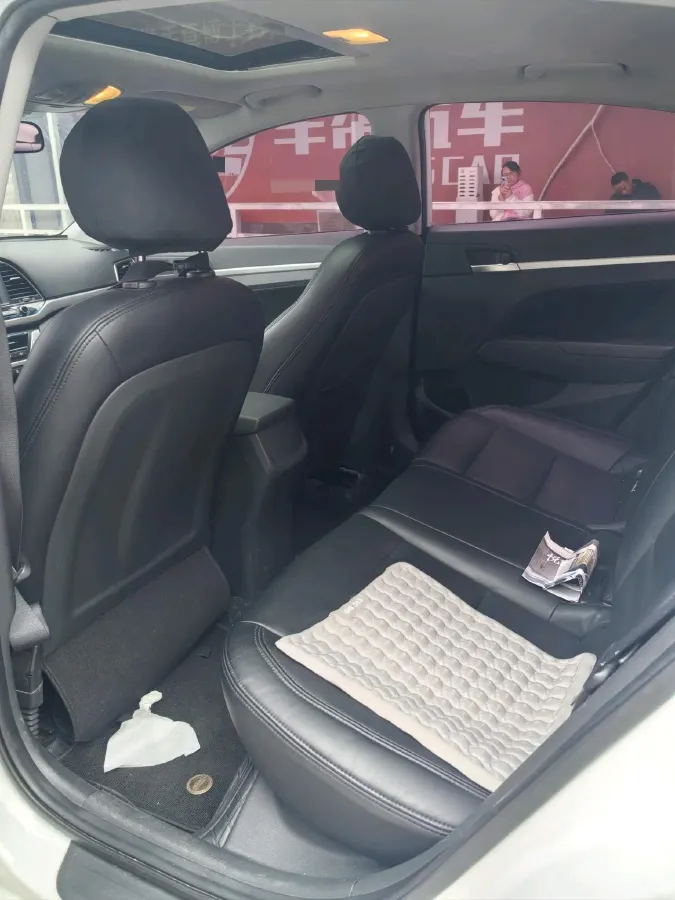 2016 Hyundai Elantra 1.6L 130HP L4 6AT,autocango,china used car exporter,china ev exporter,chinese used car exporter,chinese used ev exporter