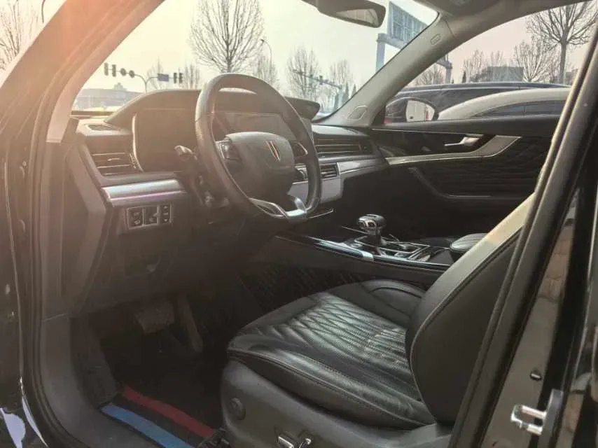 2022 HongQi HS5 2.0T 224HP L4 6AT,autocango,china used car exporter,china ev exporter,chinese used car exporter,chinese used ev exporter