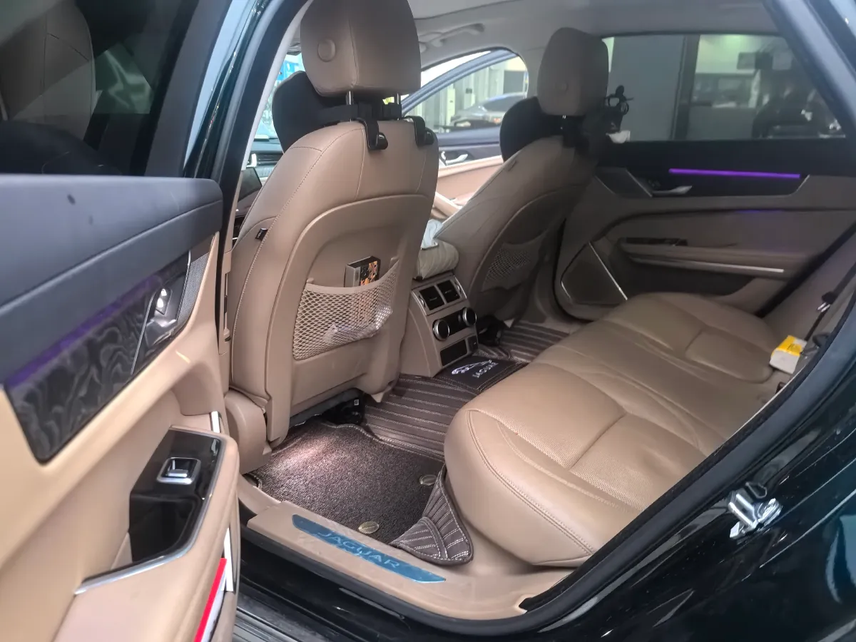 2022 Jaguar XFL 2.0T 250HP L4 8AT,autocango,china used car exporter,china ev exporter,chinese used car exporter,chinese used ev exporter