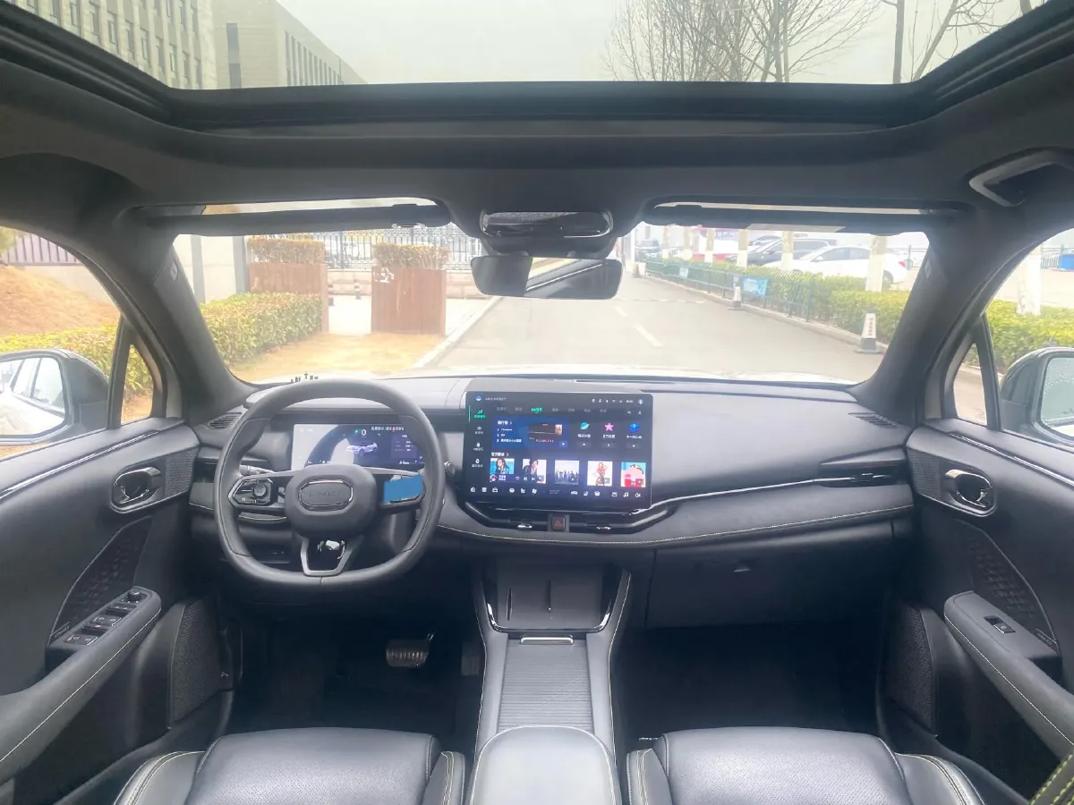 2025 LYNK&CO 06 1.5T 181HP L4 7DCT,autocango,china used car exporter,china ev exporter,chinese used car exporter,chinese used ev exporter