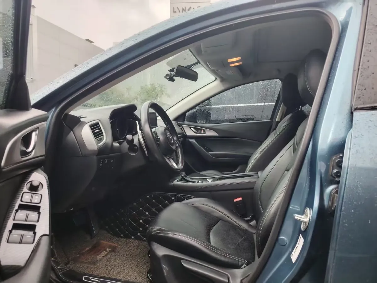 2017 Mazda 3 Axela 1.5L 117HP L4 6AT,autocango,china used car exporter,china ev exporter,chinese used car exporter,chinese used ev exporter