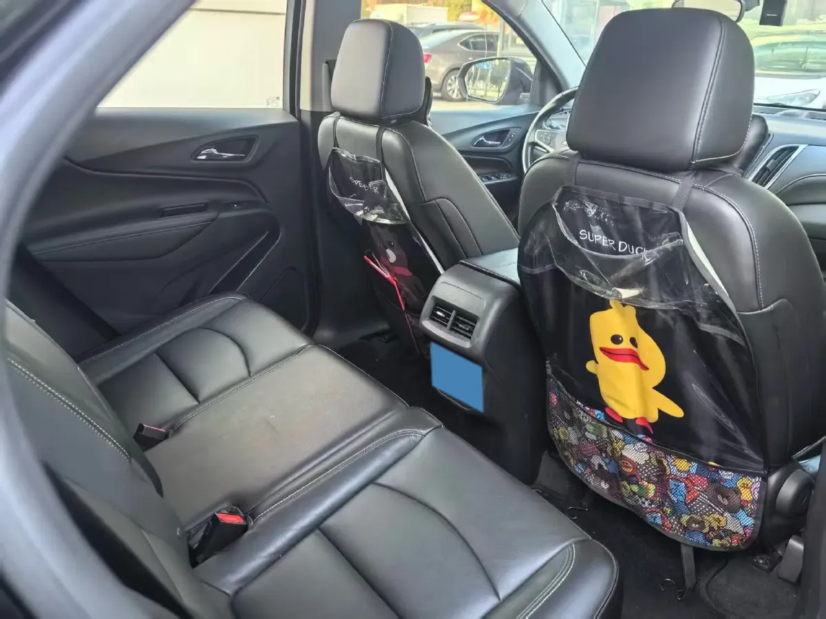 2019 Chevrolet Equinox 1.5T 180HP L4 6AT,autocango,china used car exporter,china ev exporter,chinese used car exporter,chinese used ev exporter