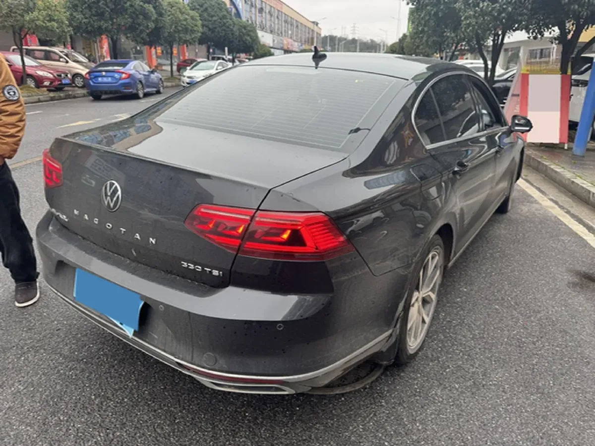 2020 Volkswagen Magotan 2.0T 186HP L4 7DCT,autocango,china used car exporter,china ev exporter,chinese used car exporter,chinese used ev exporter