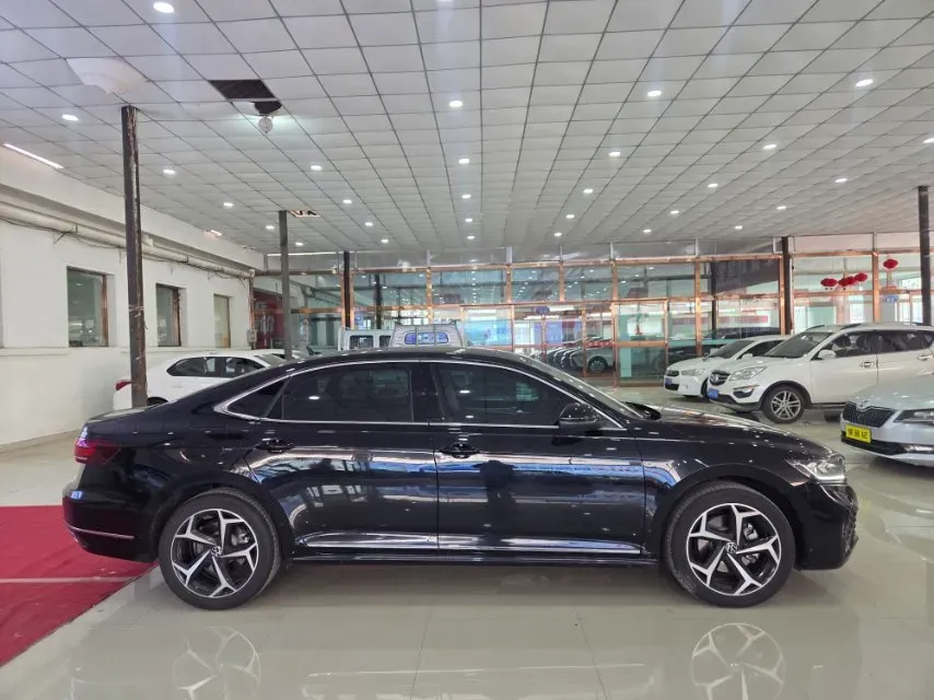 2024 Volkswagen Passat 2.0T 220HP L4 7DCT,autocango,china used car exporter,china ev exporter,chinese used car exporter,chinese used ev exporter