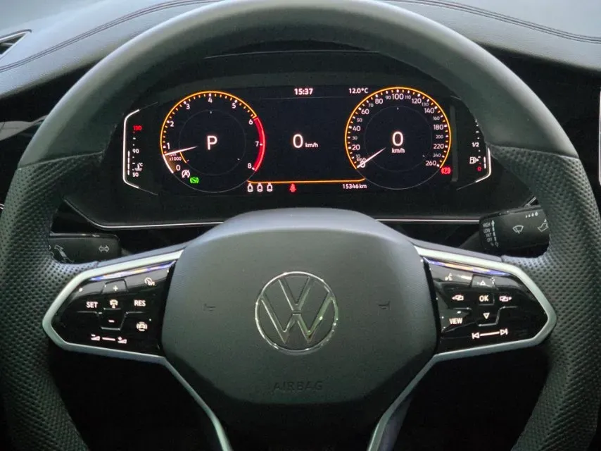 2024 Volkswagen Passat 2.0T 220HP L4 7DCT,autocango,china used car exporter,china ev exporter,chinese used car exporter,chinese used ev exporter