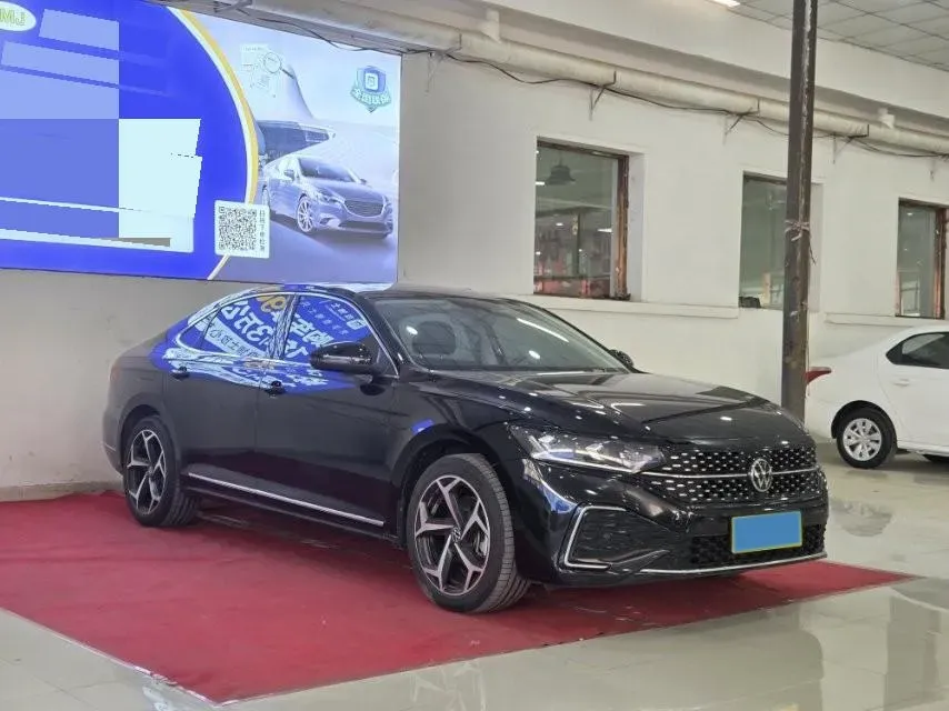 2024 Volkswagen Passat 2.0T 220HP L4 7DCT,autocango,china used car exporter,china ev exporter,chinese used car exporter,chinese used ev exporter