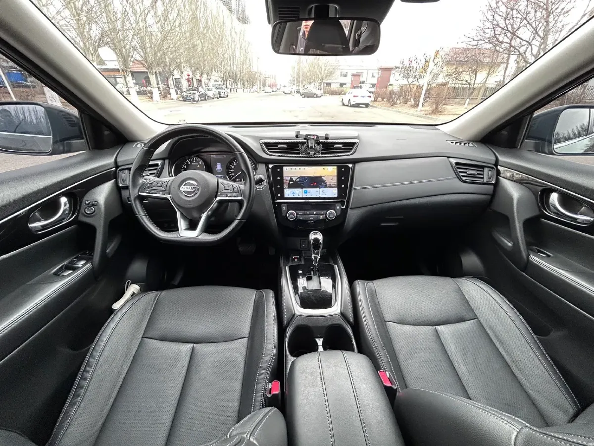 2020 Nissan X-Trail 2.0L 154HP L4 CVT,autocango,china used car exporter,china ev exporter,chinese used car exporter,chinese used ev exporter