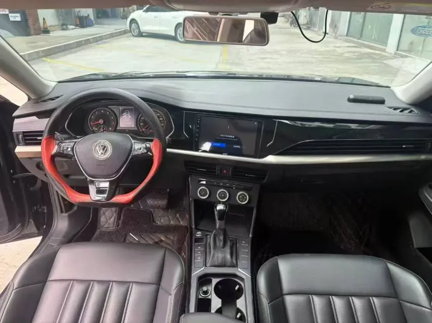 2019 Chevrolet Equinox 1.5T 180HP L4 6AT,autocango,china used car exporter,china ev exporter,chinese used car exporter,chinese used ev exporter