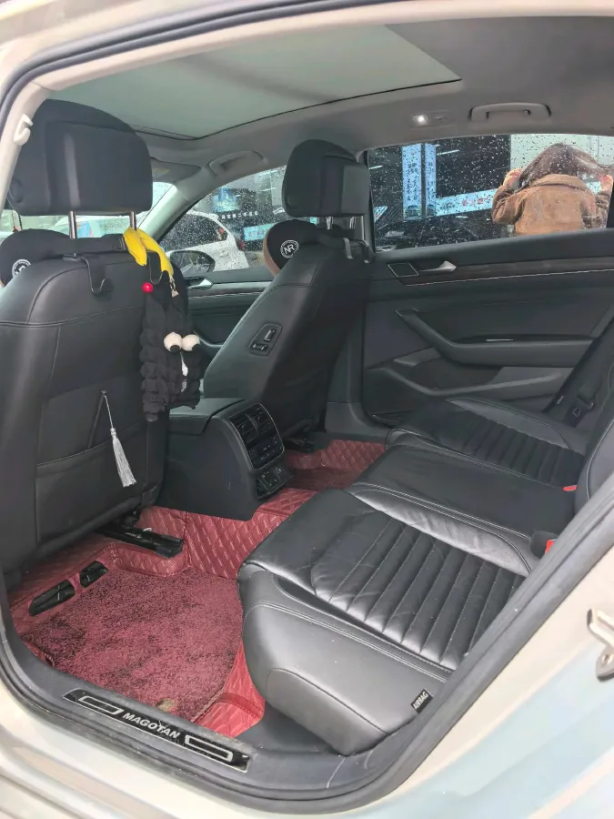 2019 Volkswagen Magotan 2.0T 186HP L4 7DCT,autocango,china used car exporter,china ev exporter,chinese used car exporter,chinese used ev exporter