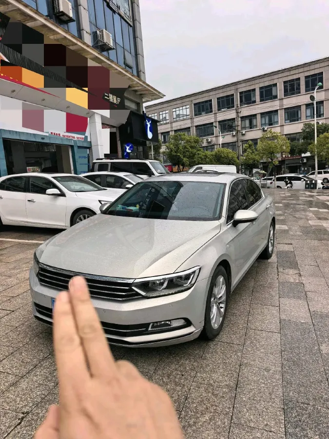 2019 Volkswagen Magotan 2.0T 186HP L4 7DCT,autocango,china used car exporter,china ev exporter,chinese used car exporter,chinese used ev exporter