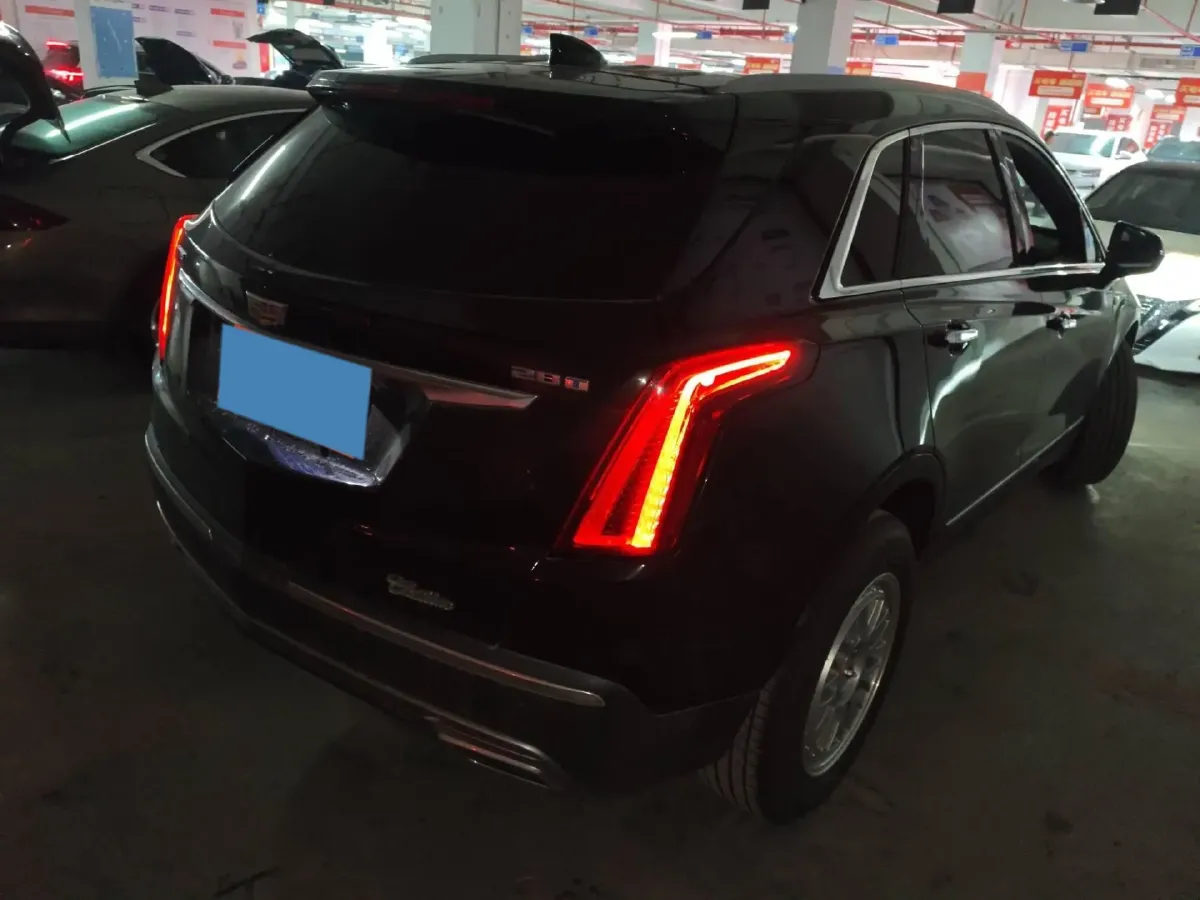 2022 Cadillac XT5 2.0T 237HP L4 9AT,autocango,china used car exporter,china ev exporter,chinese used car exporter,chinese used ev exporter