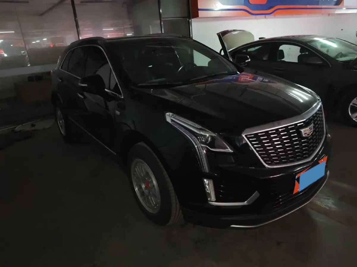 2022 Cadillac XT5 2.0T 237HP L4 9AT,autocango,china used car exporter,china ev exporter,chinese used car exporter,chinese used ev exporter