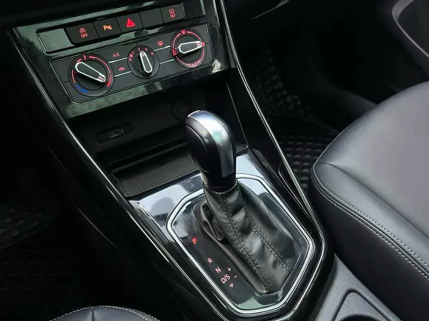 2021 Jetta VS7 1.4T 150HP L4 6AT,autocango,china used car exporter,china ev exporter,chinese used car exporter,chinese used ev exporter