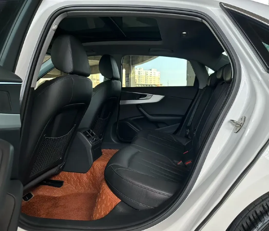 2019 Audi A4L 2.0T 190HP L4 7DCT,autocango,china used car exporter,china ev exporter,chinese used car exporter,chinese used ev exporter