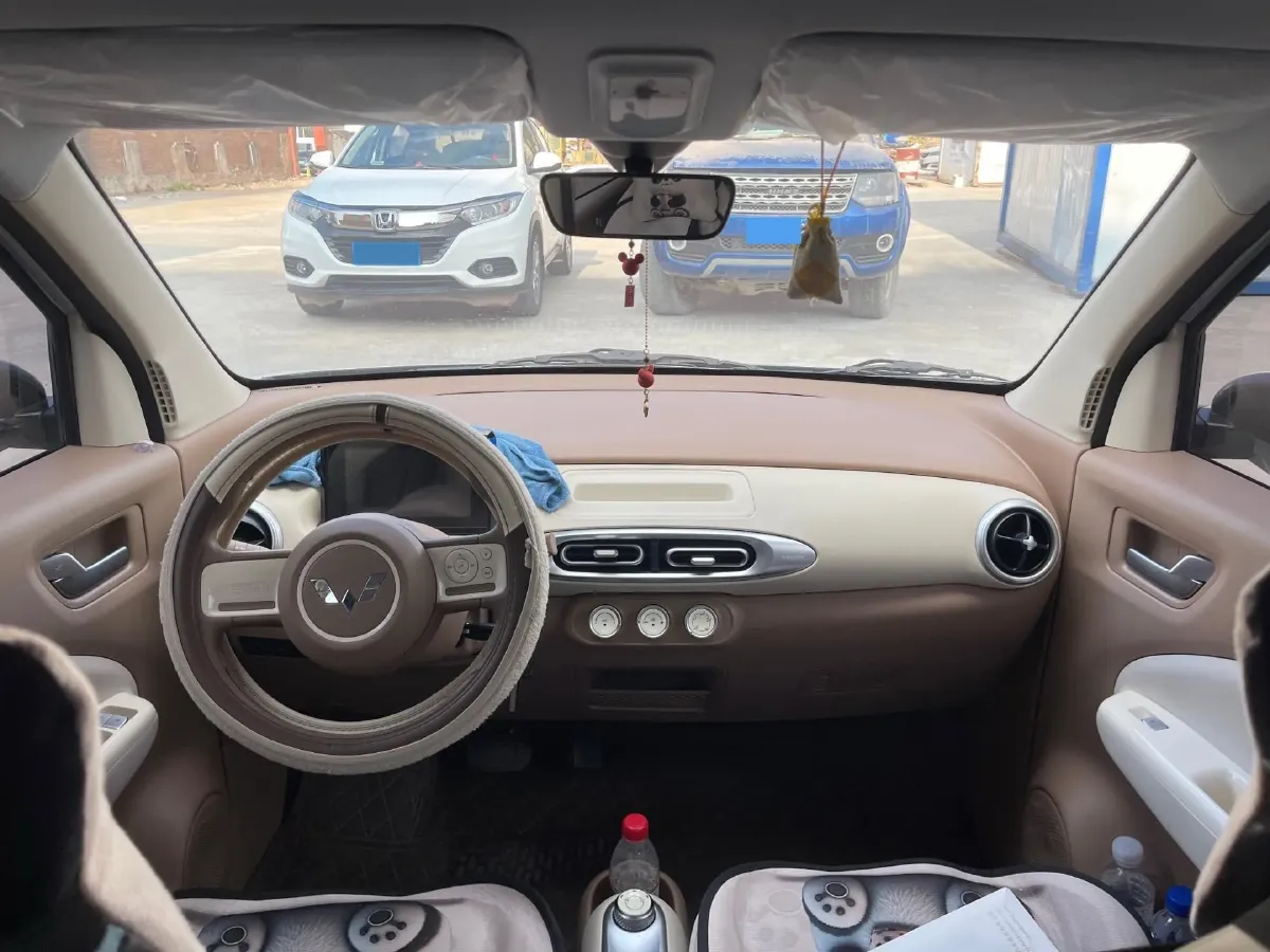 2025 WuLing HongGuang MINI EV BEV 16.2KWH,autocango,china used car exporter,china ev exporter,chinese used car exporter,chinese used ev exporter