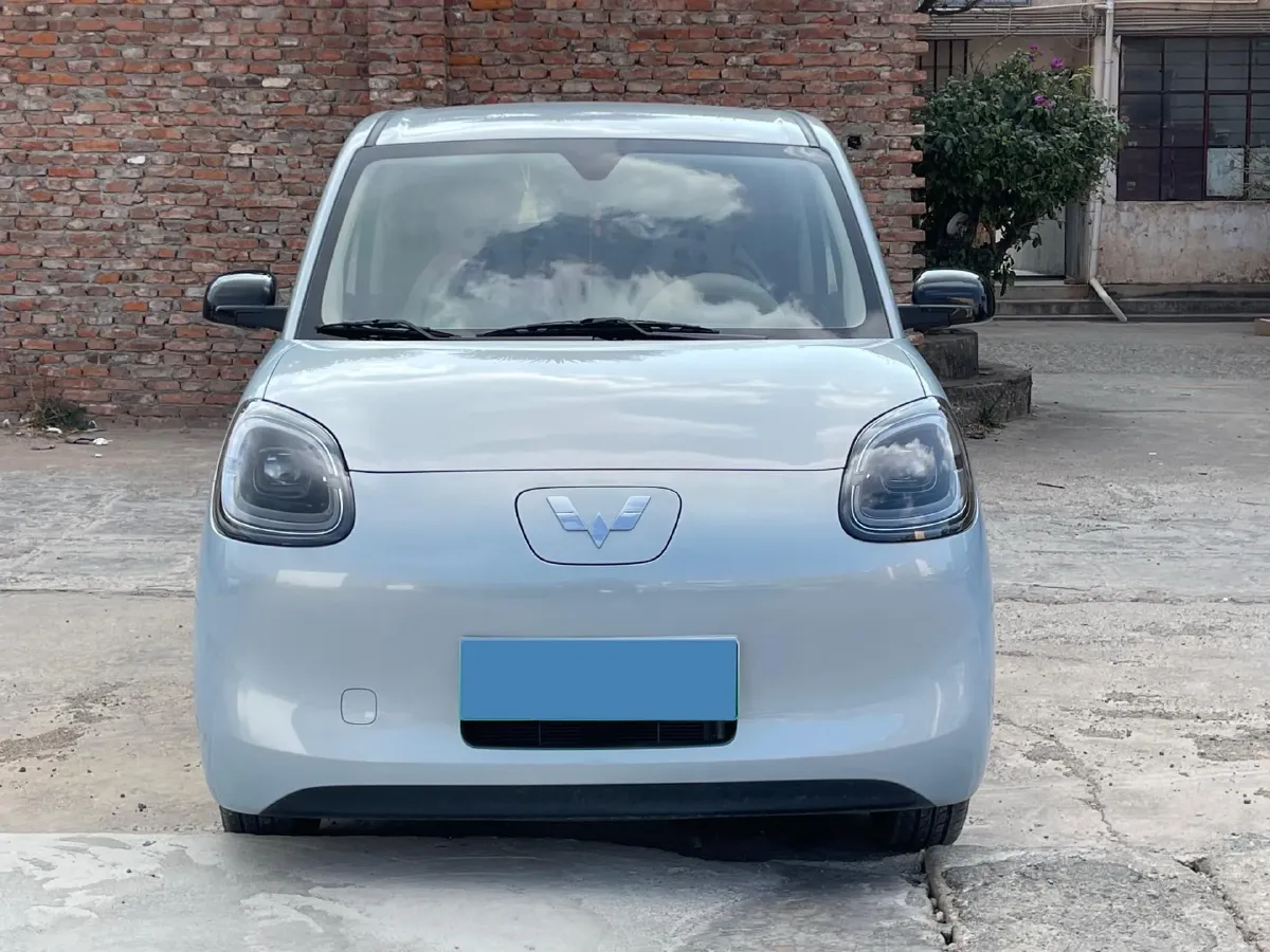 2025 WuLing HongGuang MINI EV BEV 16.2KWH,autocango,china used car exporter,china ev exporter,chinese used car exporter,chinese used ev exporter