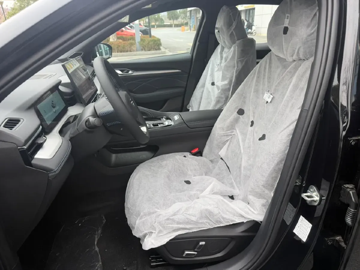 2025 Geely Preface 1.5T 181HP L4 7DCT,autocango,china used car exporter,china ev exporter,chinese used car exporter,chinese used ev exporter