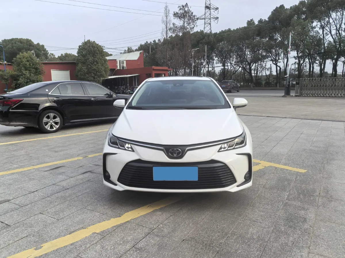 2022 Toyota Corolla 1.2T 116HP L4 CVT,autocango,china used car exporter,china ev exporter,chinese used car exporter,chinese used ev exporter