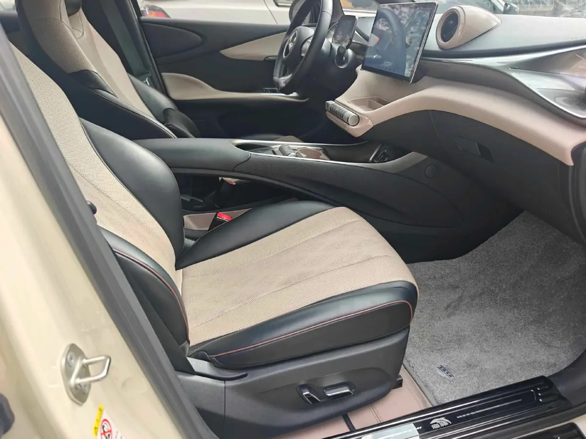 2023 BYD Dolphin BEV 44.928KWH,autocango,china used car exporter,china ev exporter,chinese used car exporter,chinese used ev exporter