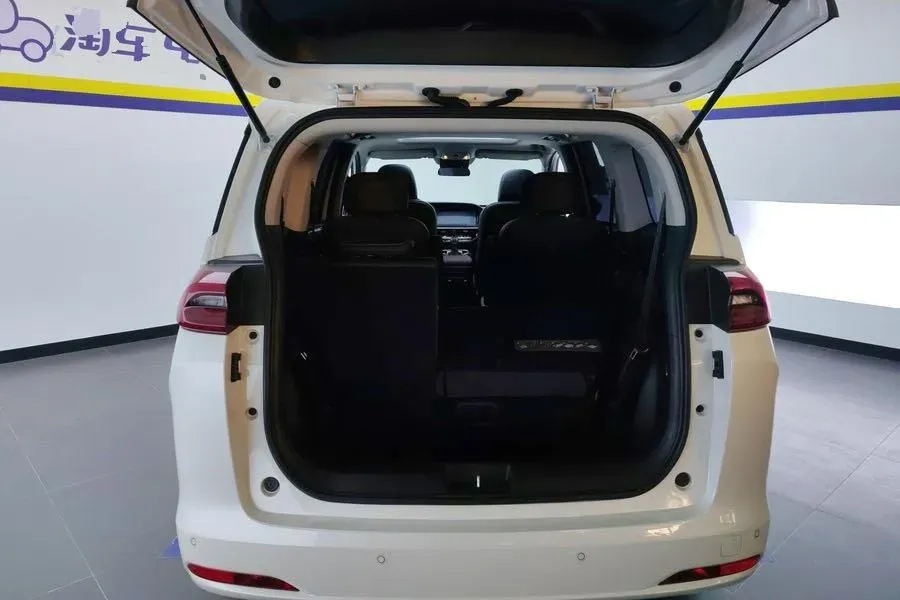 2023 GAC Trumpchi M6 1.5T 177HP L4 7DCT,autocango,china used car exporter,china ev exporter,chinese used car exporter,chinese used ev exporter