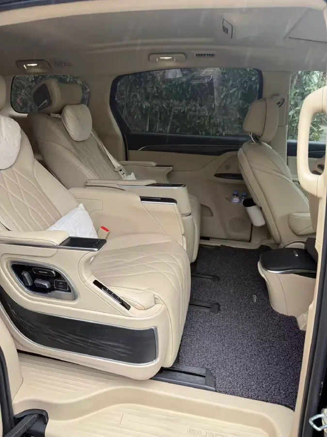 2023 Buick GL8 2.0T 237HP L4 9AT,autocango,china used car exporter,china ev exporter,chinese used car exporter,chinese used ev exporter