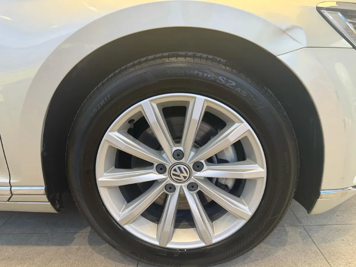 2019 Chevrolet Malibu XL 2.0T 241HP L4 9AT,autocango,china used car exporter,china ev exporter,chinese used car exporter,chinese used ev exporter